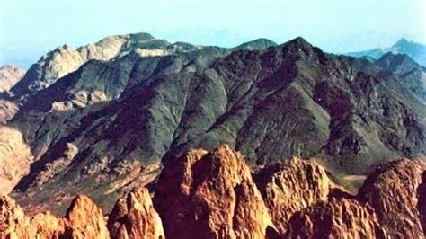 Pin by Christy Alonzo on ::::History:::: | Bible land, Bible history, Mount sinai