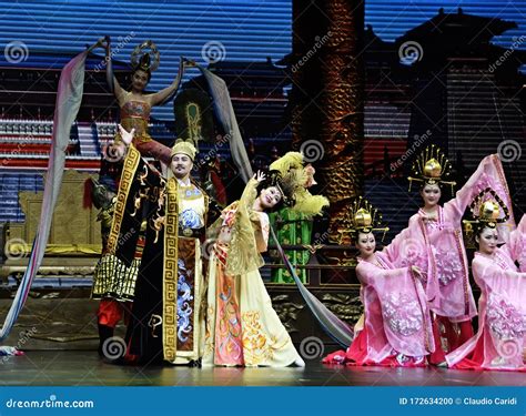 Chinese Beijing Opera Performers, Music and Dance Show Editorial Image - Image of female, adult ...