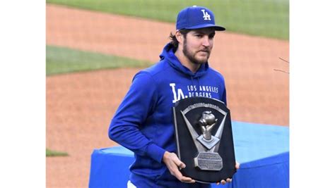 Dodgers’ Trevor Bauer ‘not running low on motivation’ after receiving Cy Young Award – Daily News