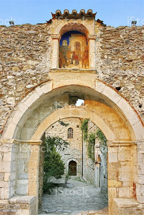 Medieval Byzantine Fortress Of Mystras Stock Photo - Download Image Now - iStock