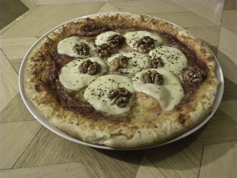 Blog of Lists: 5 of the Worst Pizza Toppings Ever