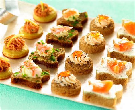 91762 CFG Seafood Canapes - Castell Howell