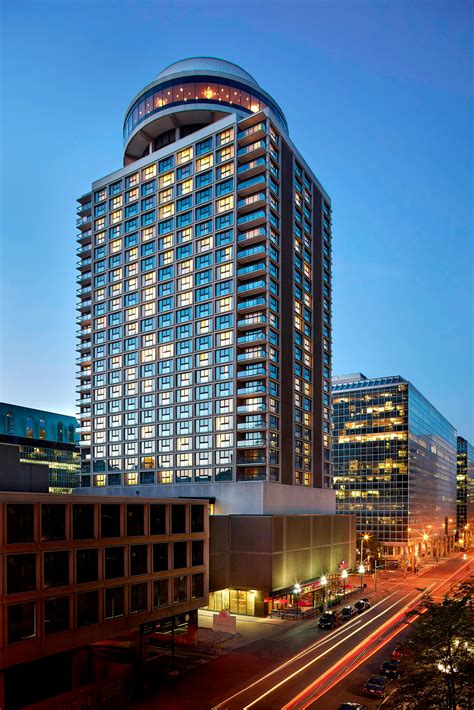 Courtyard by Marriott Downtown Ottawa, Ottawa 𝐇𝐃 𝐏𝐡𝐨𝐭𝐨𝐬 & 𝐑𝐞𝐯𝐢𝐞𝐰𝐬