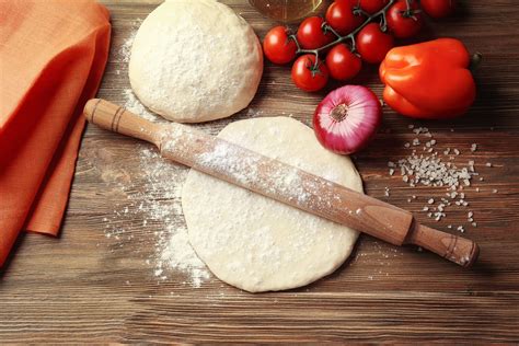 5 Best Rolling Pins for Pizza Dough - Foods Guy