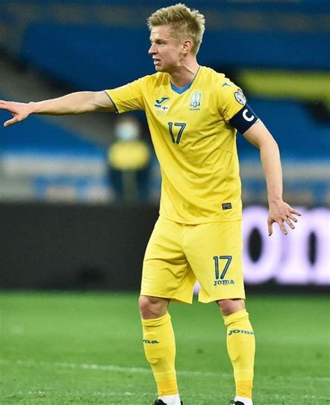 Oleksandr Zinchenko - Bio, Net Worth, Salary, Married, Wife, Parents ...