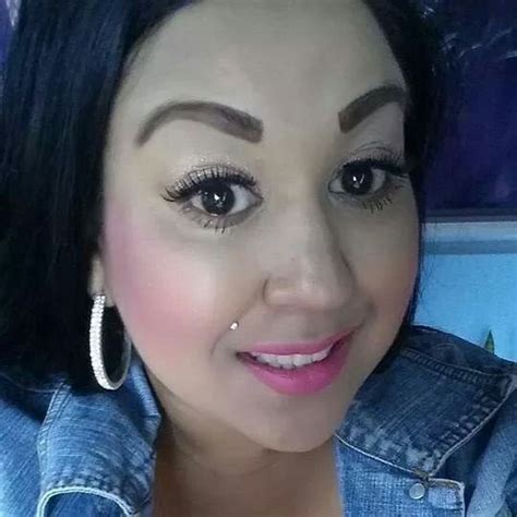 some people have no clue...lol pls avoid doing eyebrows like this way lol | Eyebrows, Hoop ...