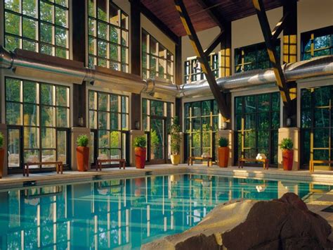 10 Most Romantic Poconos Couples Resorts (with Photos & Prices) – Trips To Discover