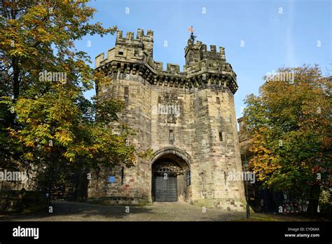 Medieval Lancaster Castle UK Front entrance Stock Photo - Alamy