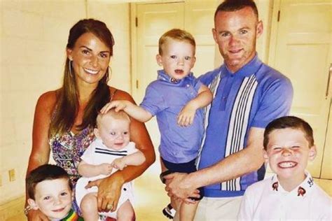 Wayne Rooney Bio, Wiki, Net Worth, Married, Wife, Age, Height