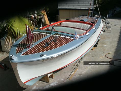 1948 Chris Craft Deluxe Runabout