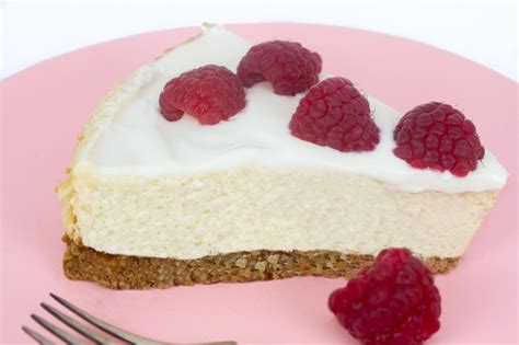 Creamy gluten free cheesecake | Healthy Desserts