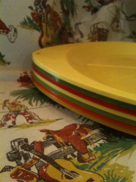 SEATTLE JUNK LOVE: SOLD- 70's plastic picnic plates, colorful set of 7- $21