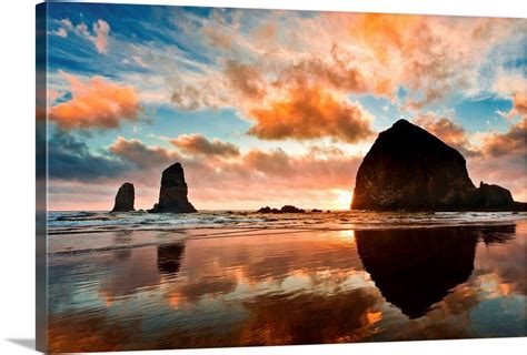 Haystack Rock at sunset, Cannon Beach, Oregon. Wall Art, Canvas Prints, Framed Prints, Wall ...