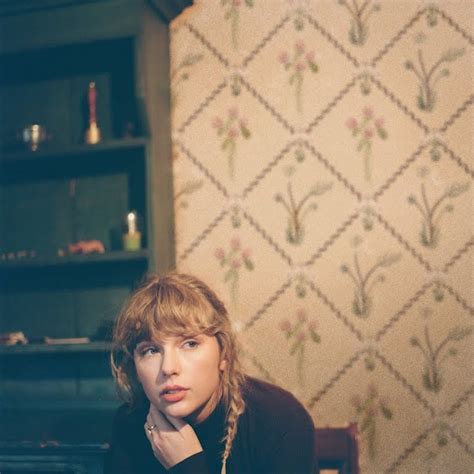 Taylor Swift Drops ‘Lonely Witch’ Remix Version Of ‘Willow’ | uDiscover