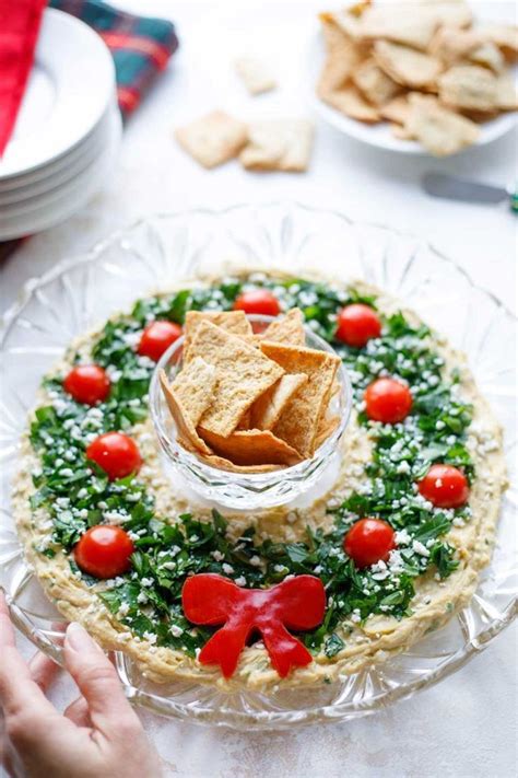 Easy Christmas Appetizer "Hummus Wreath" | Recipe | Christmas ...