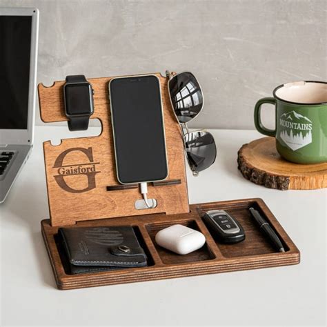 18 Awesome Office Organization & Décor Gifts For Those Who Work From Home