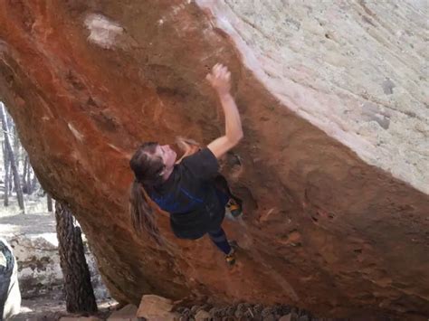 Albarracin Spain Bouldering: The Ultimate Guide [For 2021]