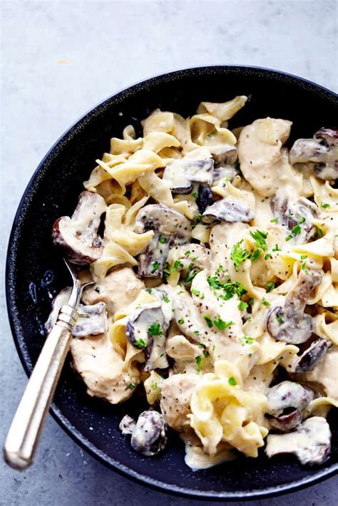 Slow Cooker Chicken and Mushroom Stroganoff | The Recipe Critic