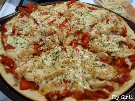 Fly Girls: Spicy Chicken Pizza