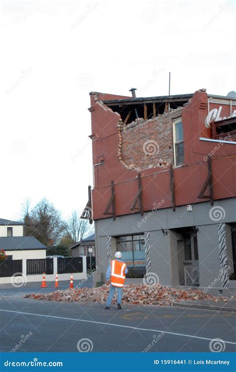 New Zealand Earthquake Damage Editorial Photo - Image of scary, shaking ...