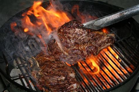 Best Way To Cook A Ribeye Steak on The Grill - The Bird BBQ