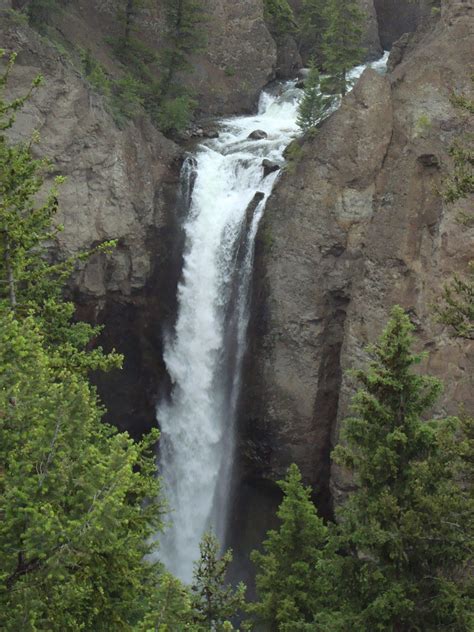 Crystal Falls @ Yellowstone National Park | Wyoming | National parks wyoming, National parks ...