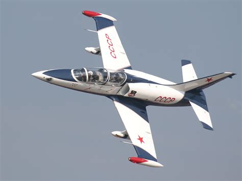 L-39 Albatros Trainer light Attack Aircraft | Fighter Jet Picture and Photos