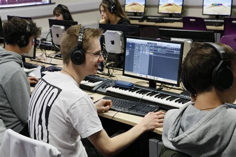 Music Technology A Level Course | Queen Mary's College, Sixth Form College, Basingstoke, Hampshire