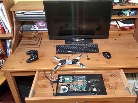 Laptop replacement parts are a pain to find : r/shittybattlestations