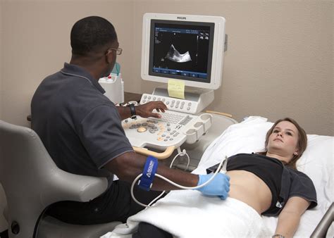 Earning A Degree in Ultrasound Schools in Long Island - An Ultrasound technician