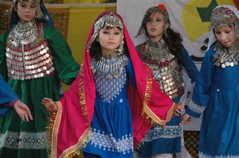 Hazara girls in Hazaragi culture dresses | Hazara News