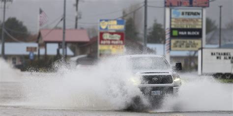 Pacific Northwest shuts down from floods and record-breaking rainfall ...