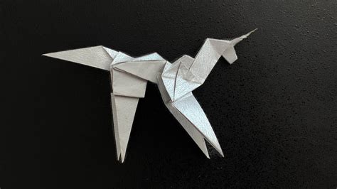 Origami Unicorn Blade Runner: A Step-by-Step Guide – easy origami tutorial