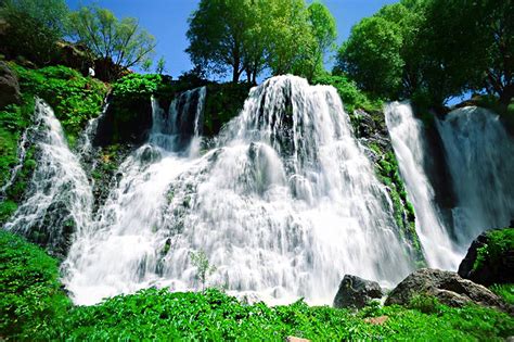 Shaki Waterfall - one of the natural wonders on Earth