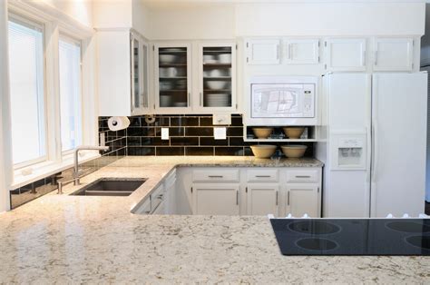 5 Best Kitchen Countertops Design Ideas: Top Kitchen Slab Materials ...