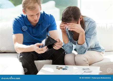 Couple Having Not Enough Money Stock Photo - Image of marriage, crisis: 45144550