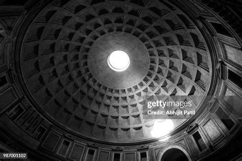 451 Pantheon Dome Stock Photos, High-Res Pictures, and Images - Getty ...