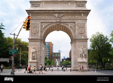 Washington Square Park arch, view in summer of the Washington Memorial Arch in Greenwich Village ...