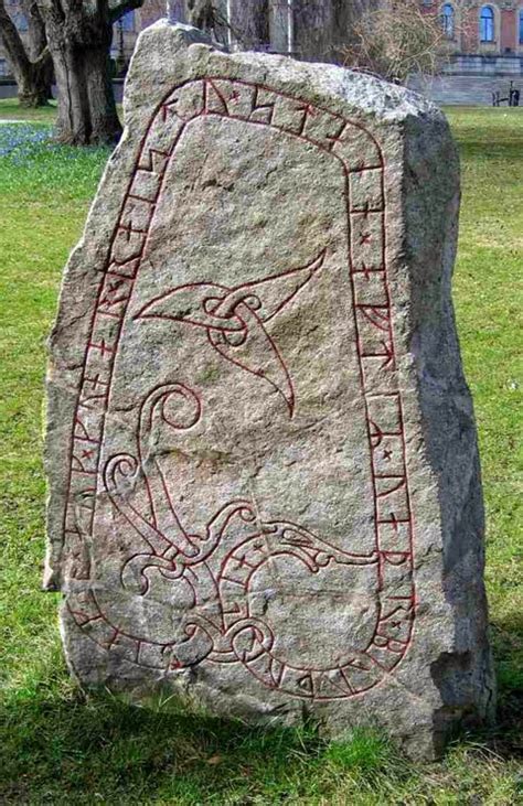 bensozia: Memorial Runes from the Viking Age