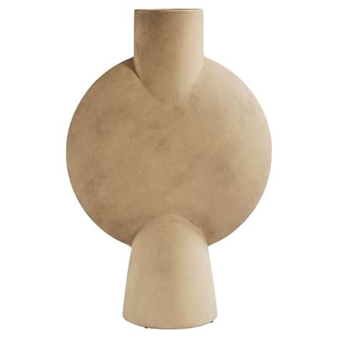 Sand Sphere Vase Bubl Hexa by 101 Copenhagen | Danish ceramics, Ceramic design, Copenhagen design