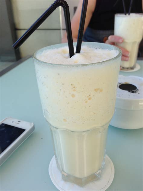 Milk Shake à la vanille | Milk shakes, Nourriture, Cuisine