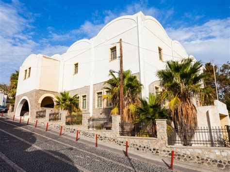 The Museum of Prehistoric Thera & Ancient Thera - Brilliance Suites Santorini