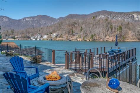 Lake Lure Cabins & Vacation Rentals from $107 | HomeToGo