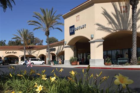 Camarillo Premium Outlets - EA Tour : EA Tour