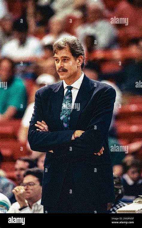 Basketball NBA, Phil Jackson, coach, Chicago Bulls in 1992 Stock Photo ...