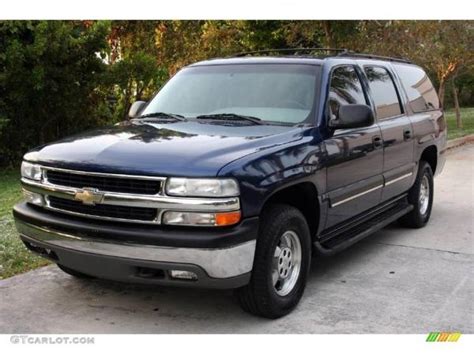 2002 Chevrolet Suburban - Information and photos - MOMENTcar