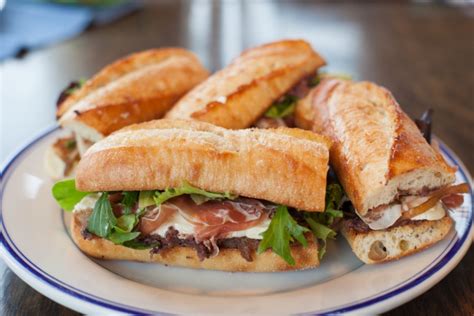 BAGUETTE SANDWICHES WITH PROSCIUTTO, BRIE, FENNEL AND OLIVE TAPENADE ...