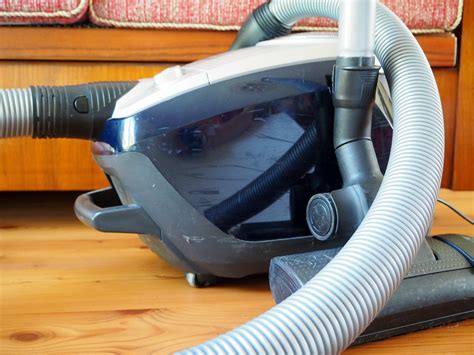 The Best Vacuum Cleaner For Sofa