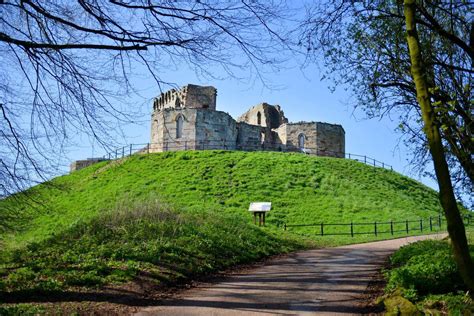 Changes to Stafford Castle Shakespeare show layout spark concerns | Express & Star