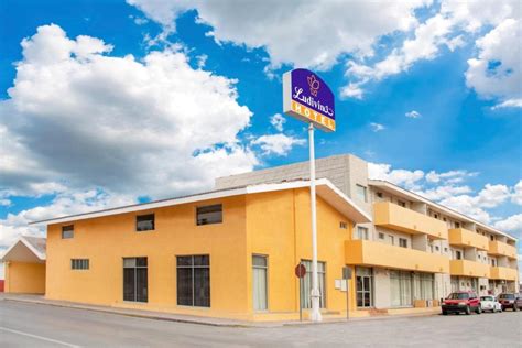 Hotels in Monclova, Mexico - price from $38 | Planet of Hotels